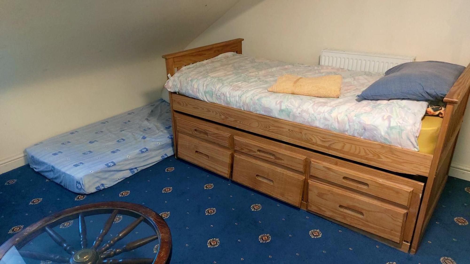 Phoenix Nights Guest House 巴罗弗内斯 外观 照片