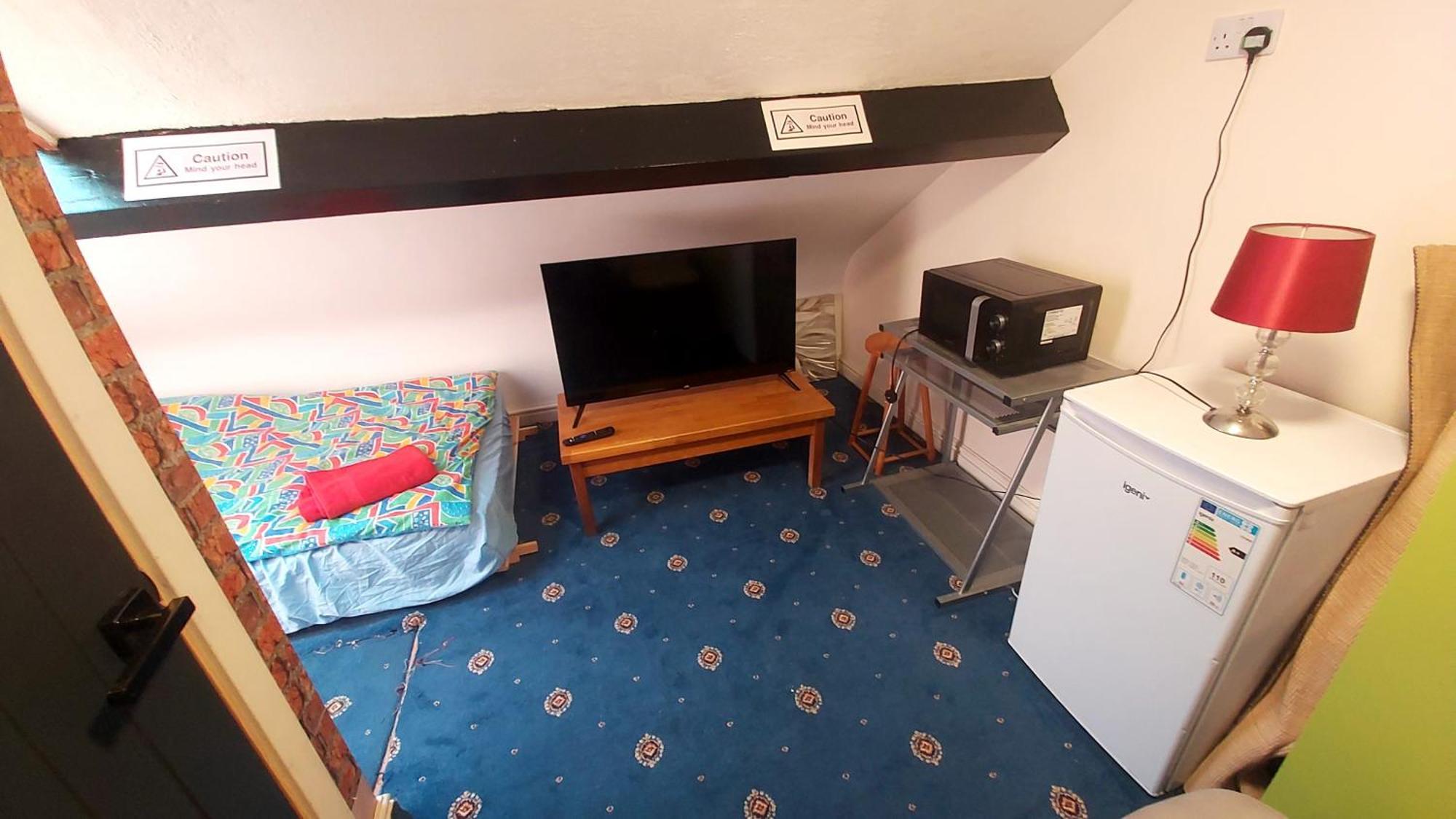 Phoenix Nights Guest House 巴罗弗内斯 外观 照片