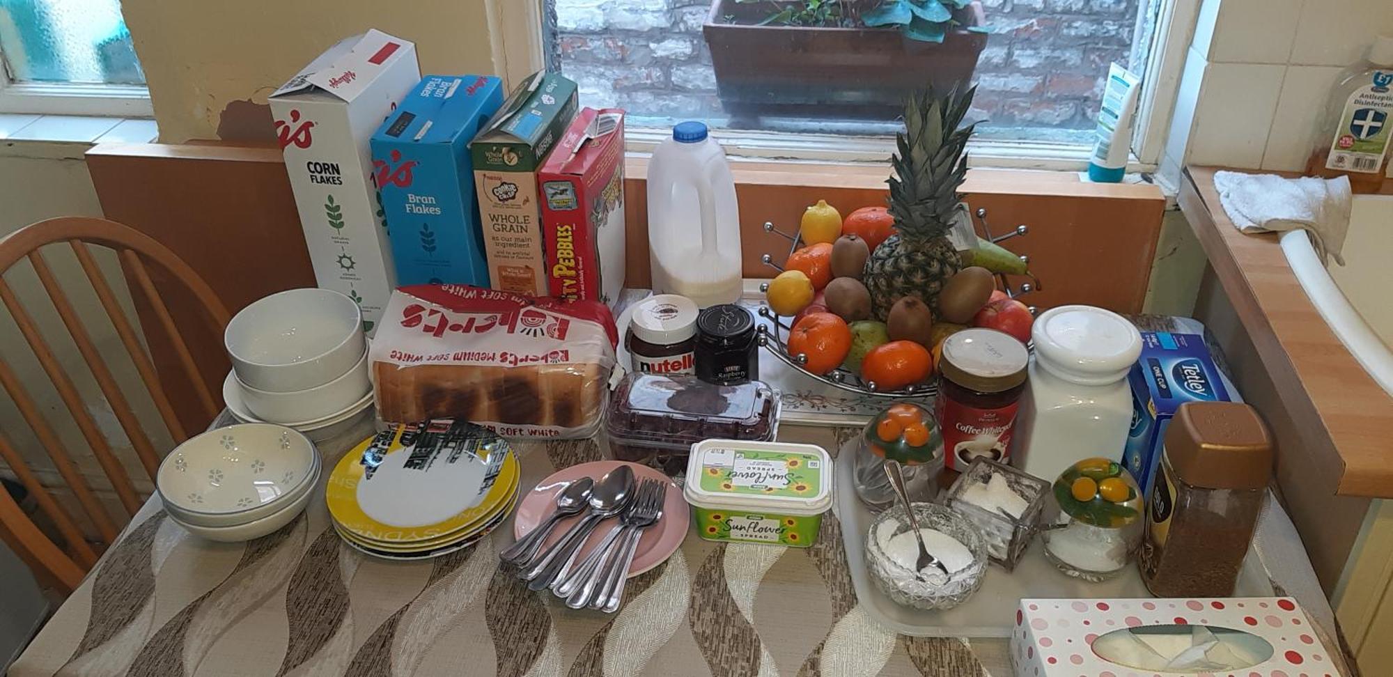 Phoenix Nights Guest House 巴罗弗内斯 外观 照片